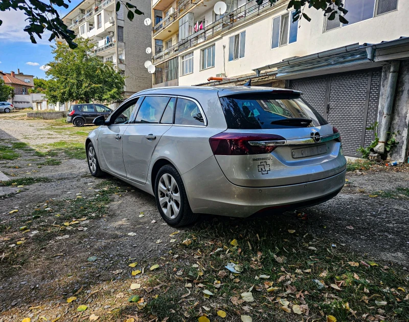 Opel Insignia 2.0 CDTI, снимка 3 - Автомобили и джипове - 47343000