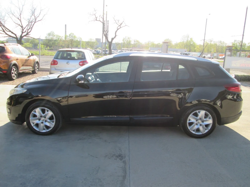 Renault Megane 1.5DCI, снимка 8 - Автомобили и джипове - 47415365