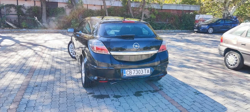 Opel Astra Gtc, снимка 2 - Автомобили и джипове - 47627590