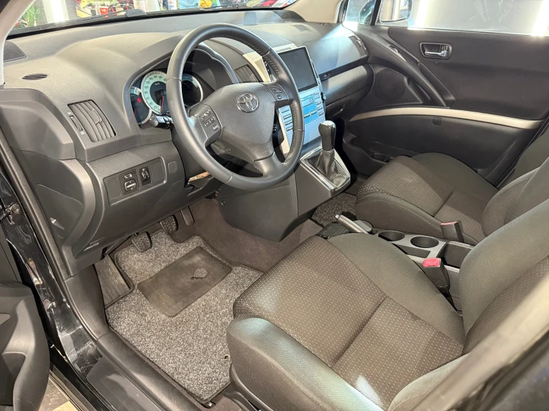 Toyota Corolla verso 1.8 VVTI EXCLUSIVE, NAVI, 7M, снимка 6 - Автомобили и джипове - 48409831