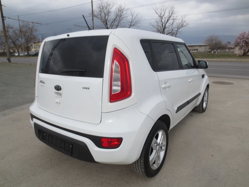 Kia Soul 1.6 CRDI, снимка 5 - Автомобили и джипове - 49467307