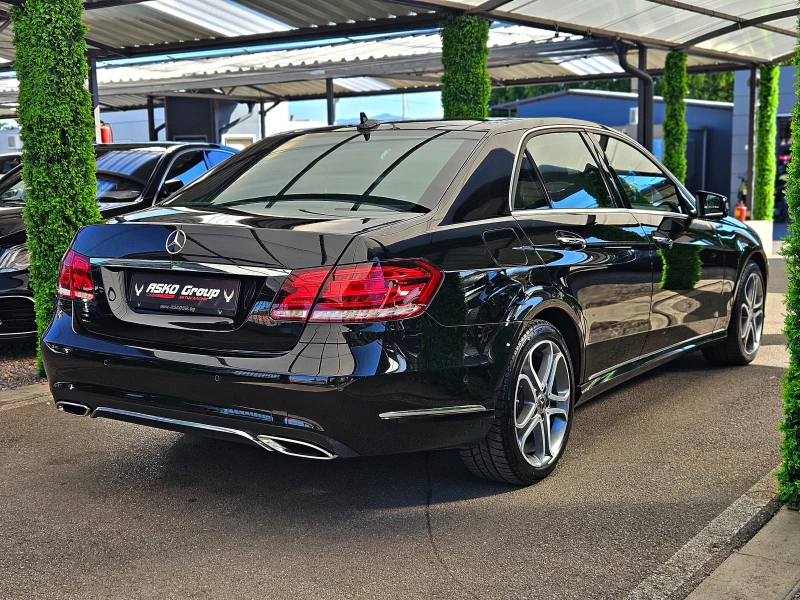 Mercedes-Benz E 350 AMG/4MATIC/GERMANY/PANO/AIR/ПОДГРЕВ/AMBIENT/F1/LIZ, снимка 5 - Автомобили и джипове - 51812099