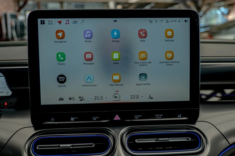 Smart #1 BRABUS/HuD/AWD/Ambient/ Beats bY Dre/Камера 360/Па, снимка 15 - Автомобили и джипове - 52108685