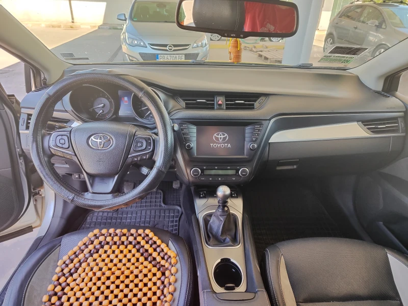 Toyota Avensis, снимка 6 - Автомобили и джипове - 52260066