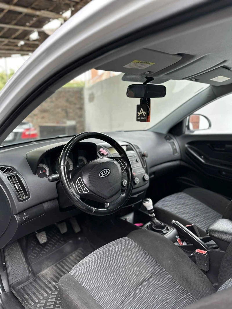 Kia Ceed 1400, снимка 3 - Автомобили и джипове - 52568016