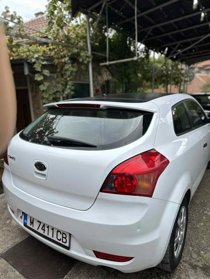 Kia Ceed 1400, снимка 2 - Автомобили и джипове - 52568016