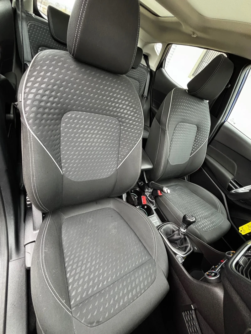 Ford Fiesta 1.5 TDCI* TITANIUM* PANORAMA* CAMERA* FULL* COC* K, снимка 9 - Автомобили и джипове - 52574542