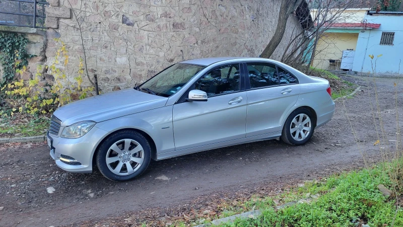 Mercedes-Benz C 180 2.2 CDI blueefficiency, снимка 12 - Автомобили и джипове - 52807850
