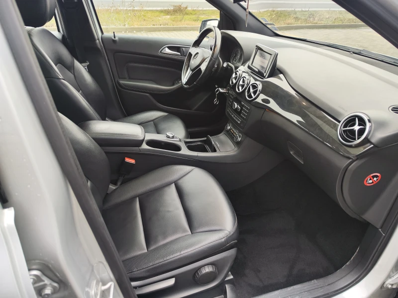 Mercedes-Benz B 250 * PANORAMA* KAMERA, снимка 14 - Автомобили и джипове - 53211933