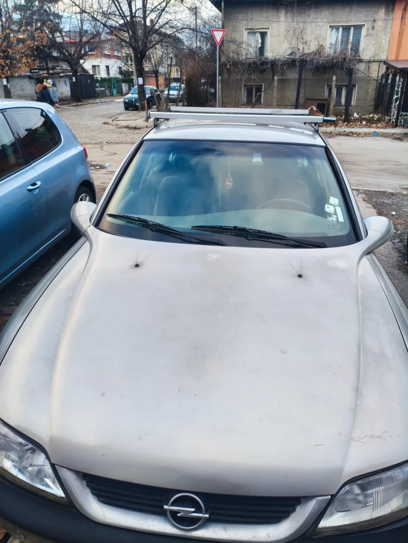 Opel Vectra 1.6, снимка 3 - Автомобили и джипове - 53240859