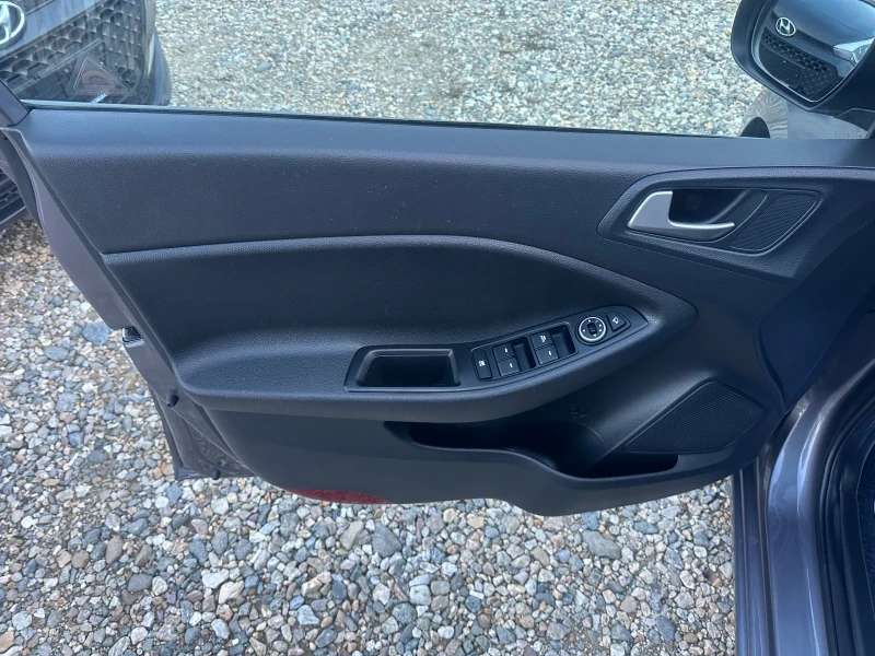 Hyundai I20, снимка 10 - Автомобили и джипове - 53452833