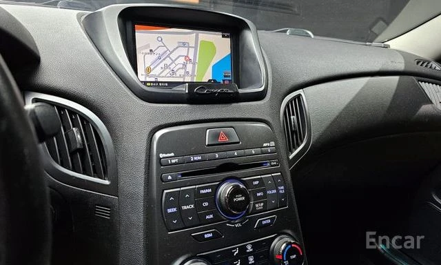 Hyundai Genesis Genesis 200 Turbo D, снимка 6 - Автомобили и джипове - 54176454