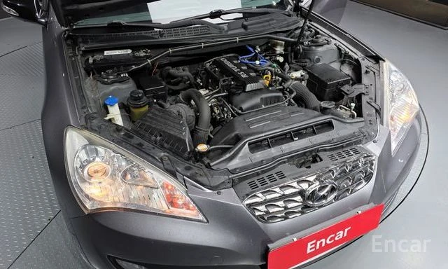 Hyundai Genesis Genesis 200 Turbo D, снимка 8 - Автомобили и джипове - 54176454