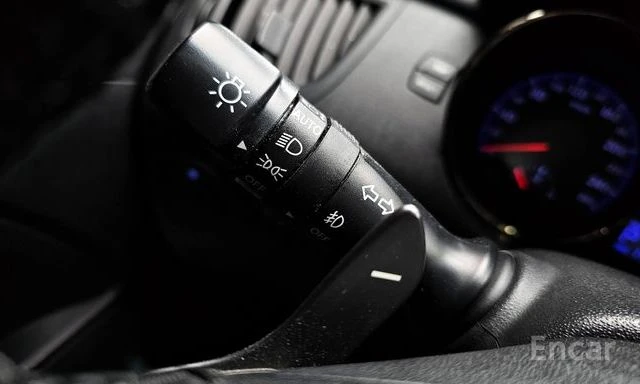 Hyundai Genesis Genesis 200 Turbo D, снимка 7 - Автомобили и джипове - 54176454