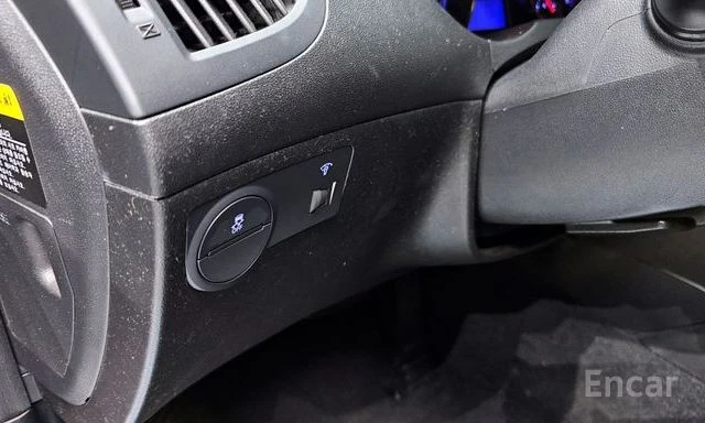 Hyundai Genesis Genesis 200 Turbo D, снимка 10 - Автомобили и джипове - 54176454