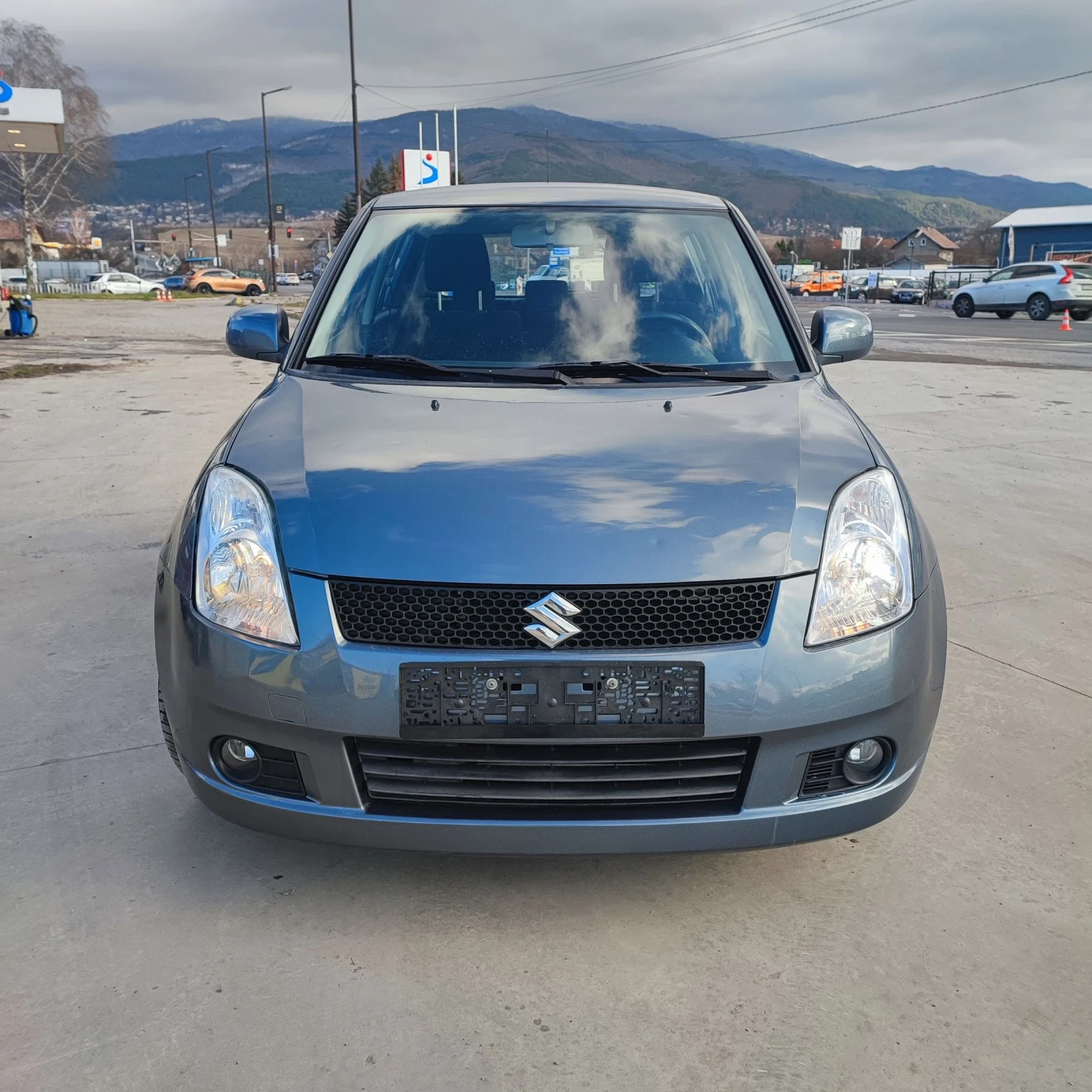 Suzuki Swift 1.3i* 4X4* 90kc* КЛИМАТИК* , снимка 1