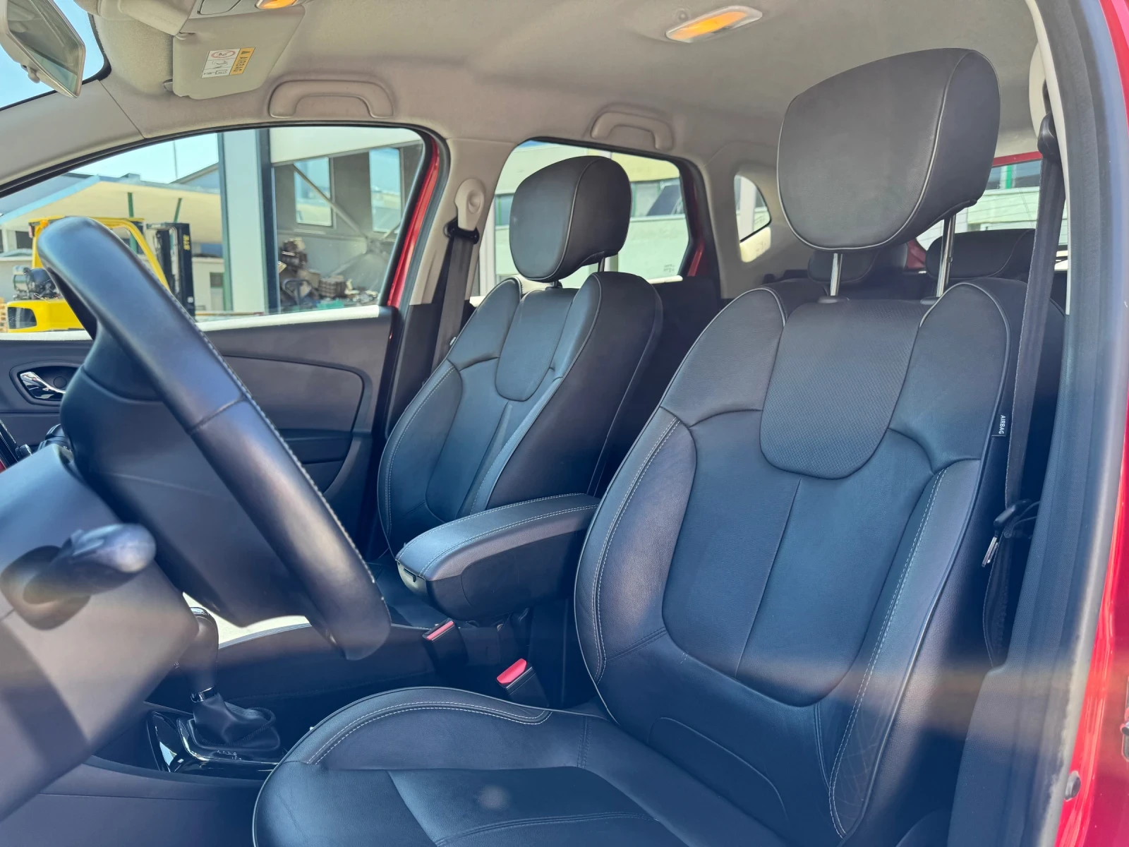 Renault Captur 1.5  - изображение 7