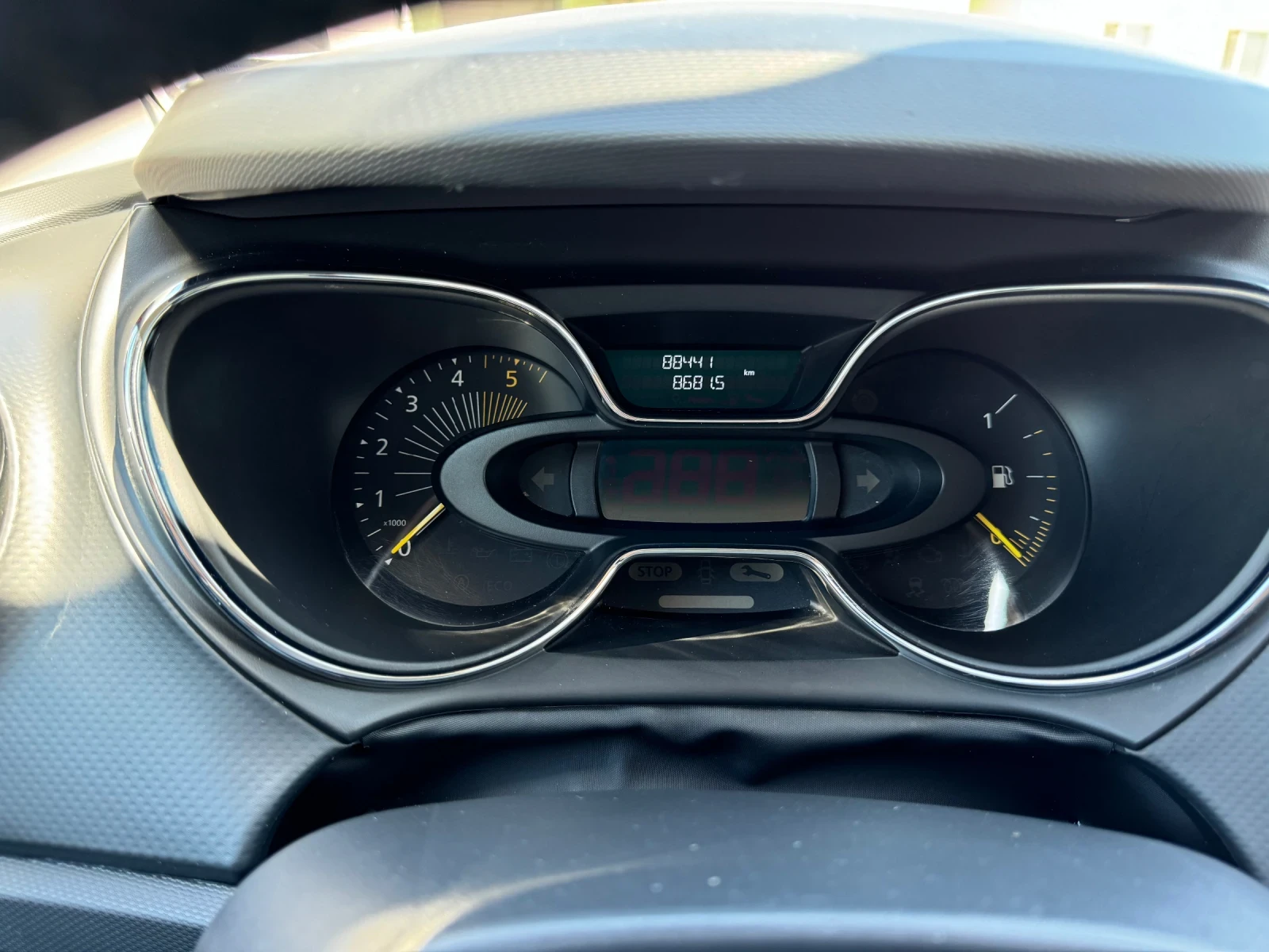 Renault Captur 1.5  - изображение 9