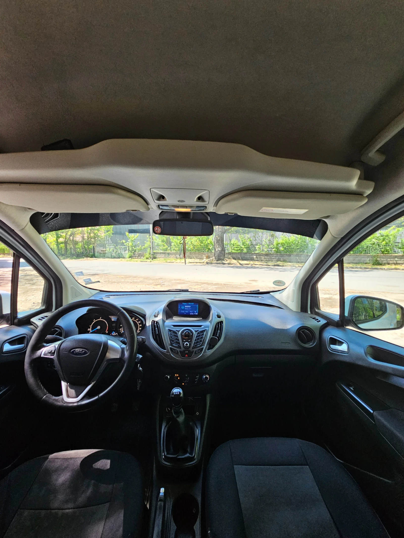 Ford Courier  - изображение 10