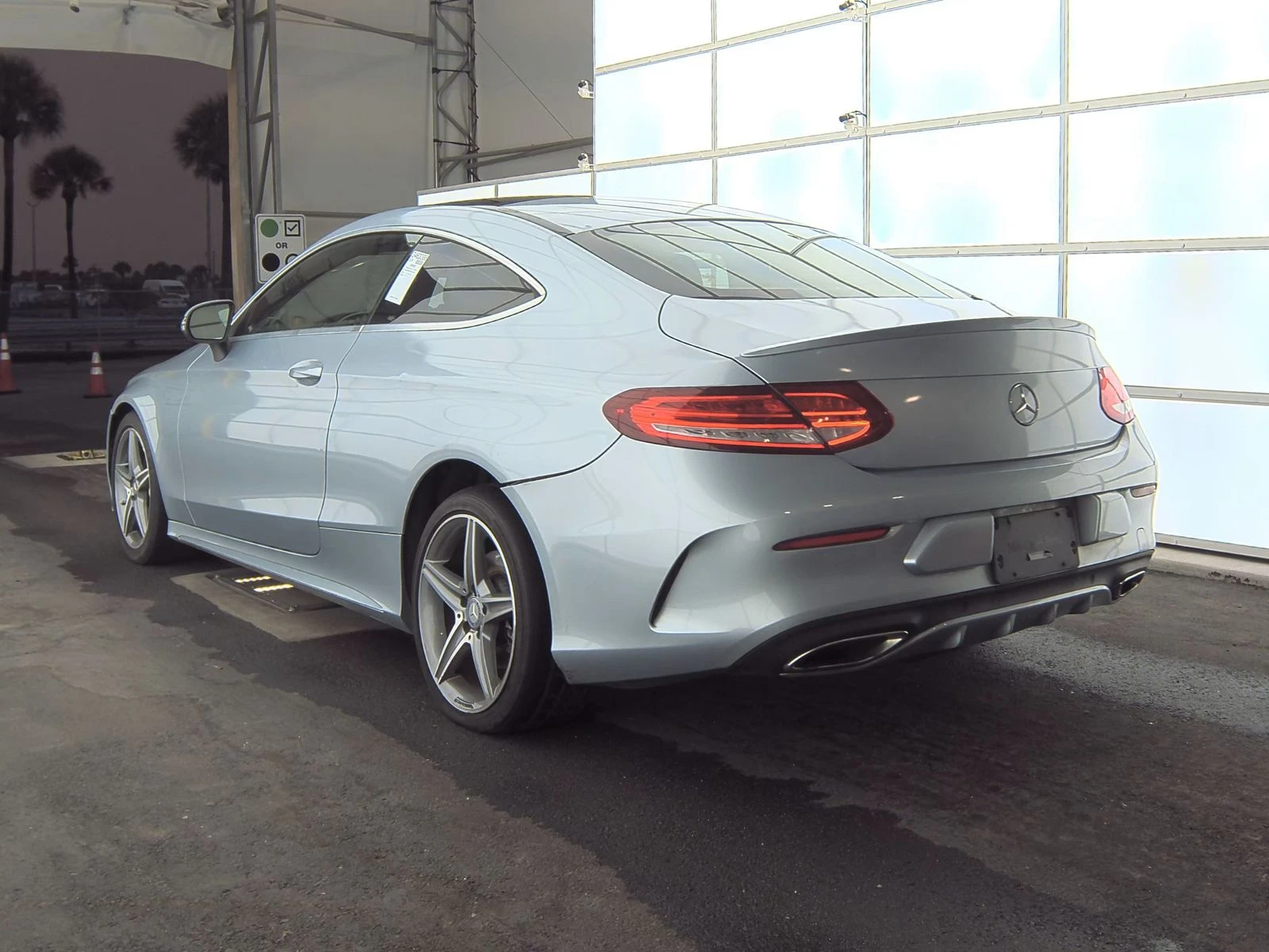 Mercedes-Benz C 300 AMG* KEYLESS GO* BURMASTER* ПОДГРЕВ* КАМЕРА* ПАМЕТ - изображение 5