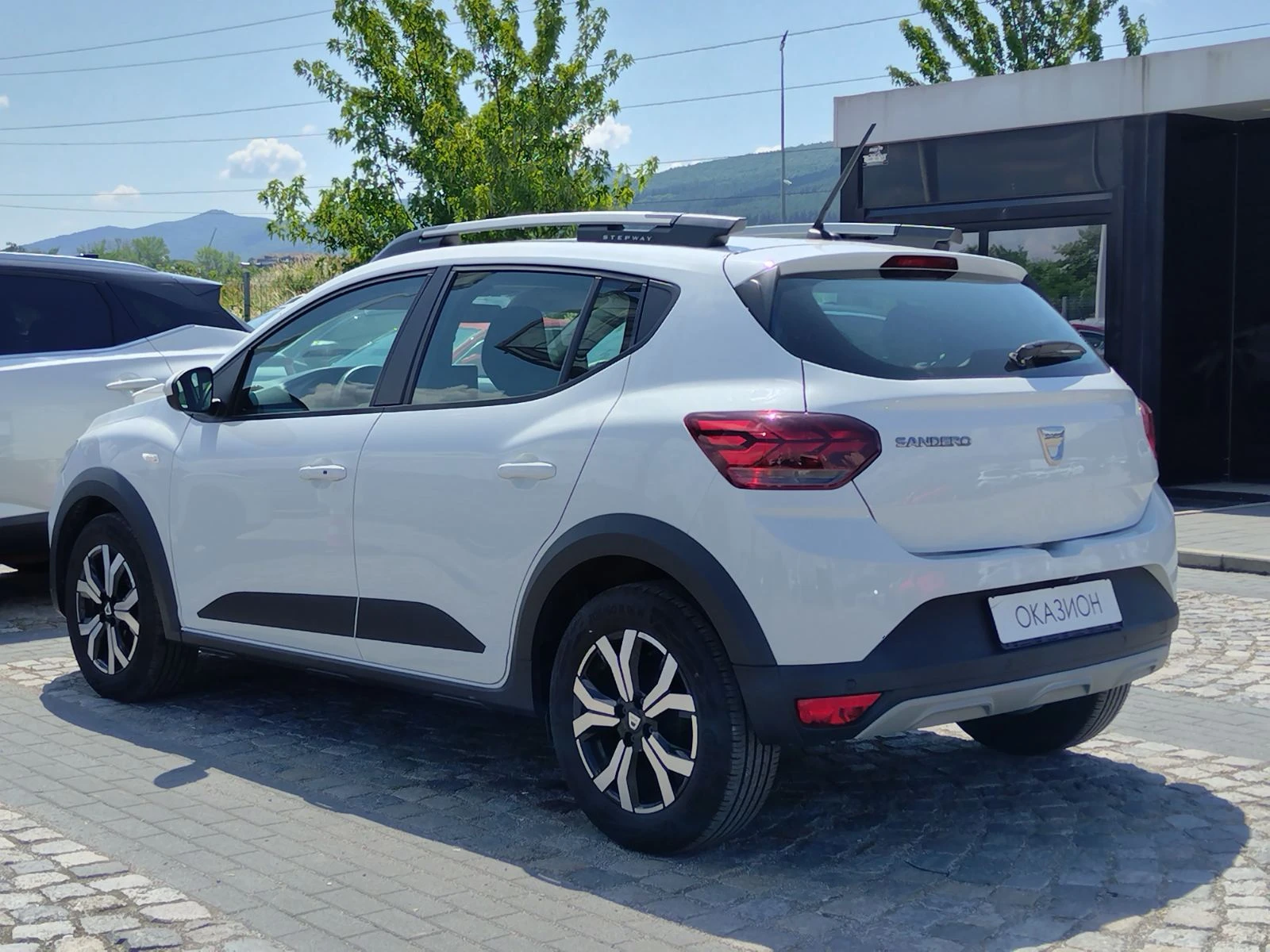 Dacia Sandero Stepway 1.0TCe 91к.с. Автоматик - изображение 4