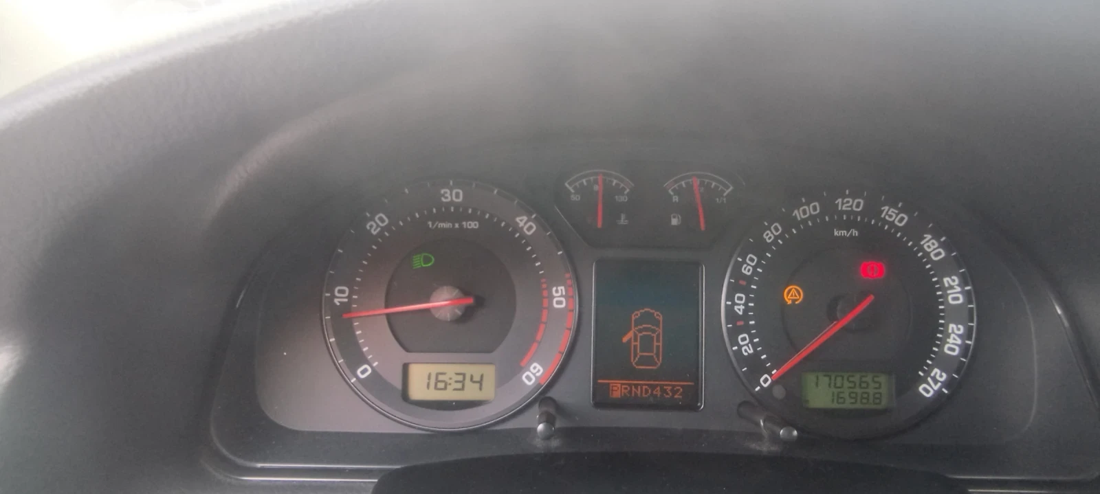 Skoda Superb  - изображение 8