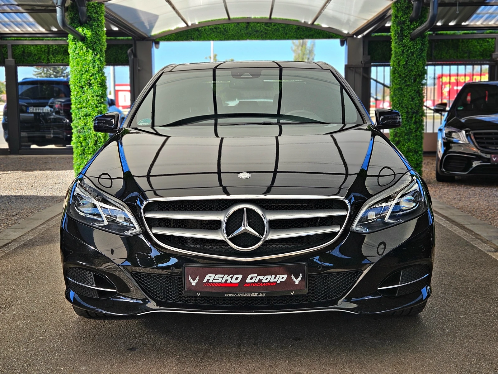 Mercedes-Benz E 350 AMG/4MATIC/GERMANY/PANO/AIR/ПОДГРЕВ/AMBIENT/F1/LIZ - изображение 2
