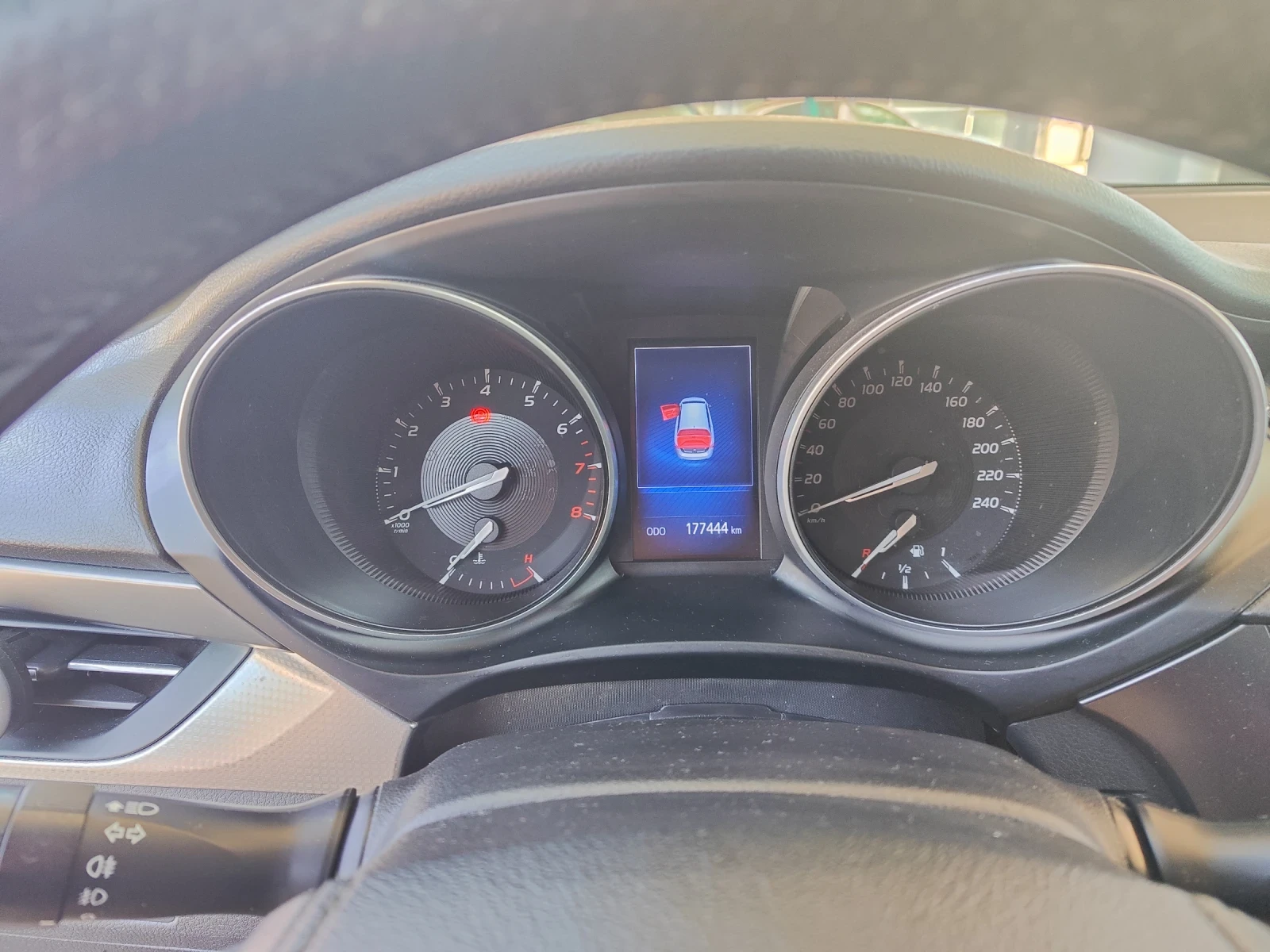 Toyota Avensis  - изображение 5