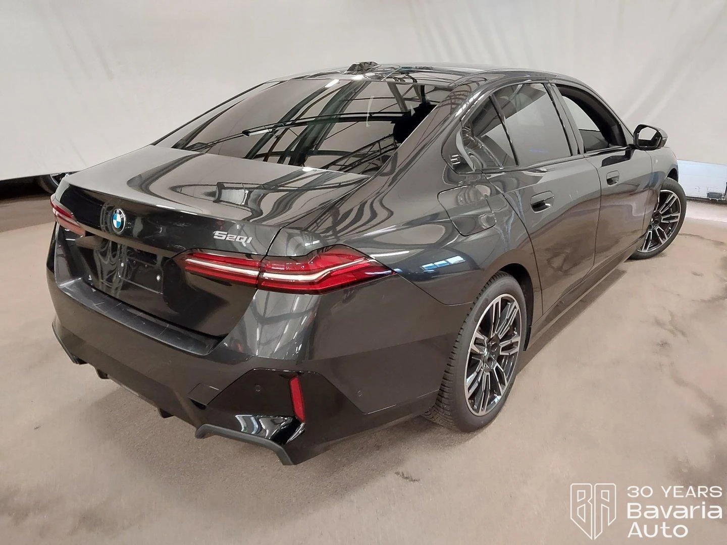 BMW 520 i M Sport Paket  Steptronic | Mobile.bg   3