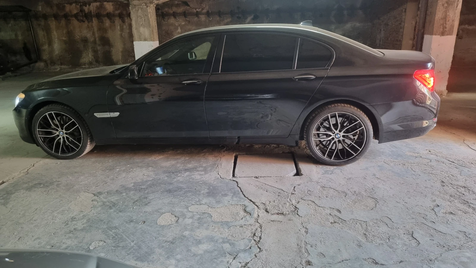 BMW 750 IL  Цяла за Части - изображение 5