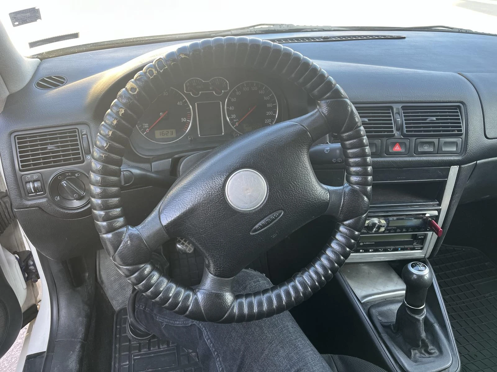 VW Golf 1.9 TDI 4x4 - изображение 5