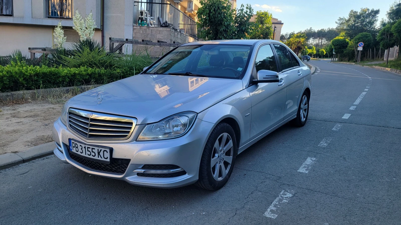 Mercedes-Benz C 180 Mercedes-Benz C 180 FACE , ОБСЛУЖЕНА ВЕРИГА, РЕАЛН