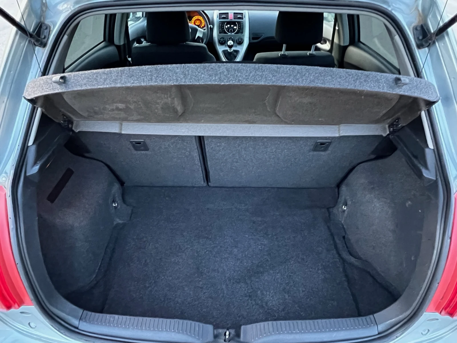 Toyota Auris 1.4 D-4D - изображение 9