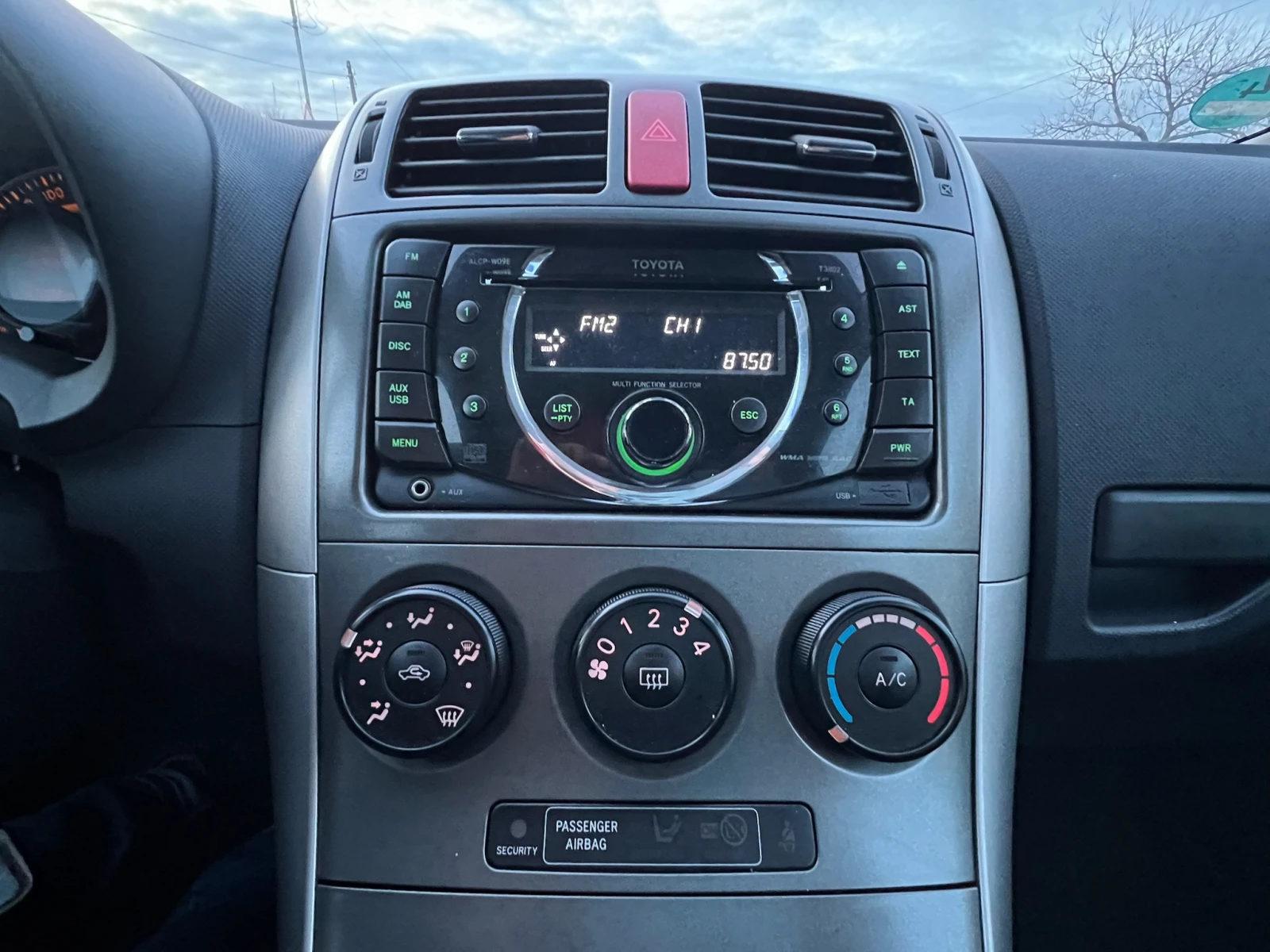 Toyota Auris 1.4 D-4D | Mobile.bg � ����������� 15