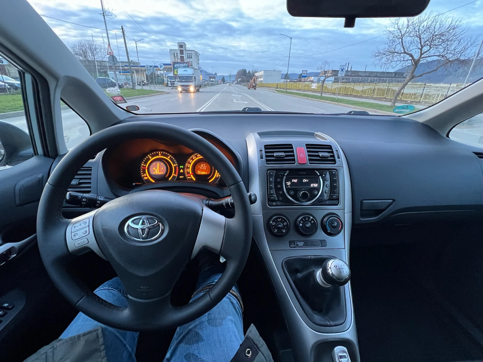 Toyota Auris 1.4 D-4D | Mobile.bg � ����������� 14