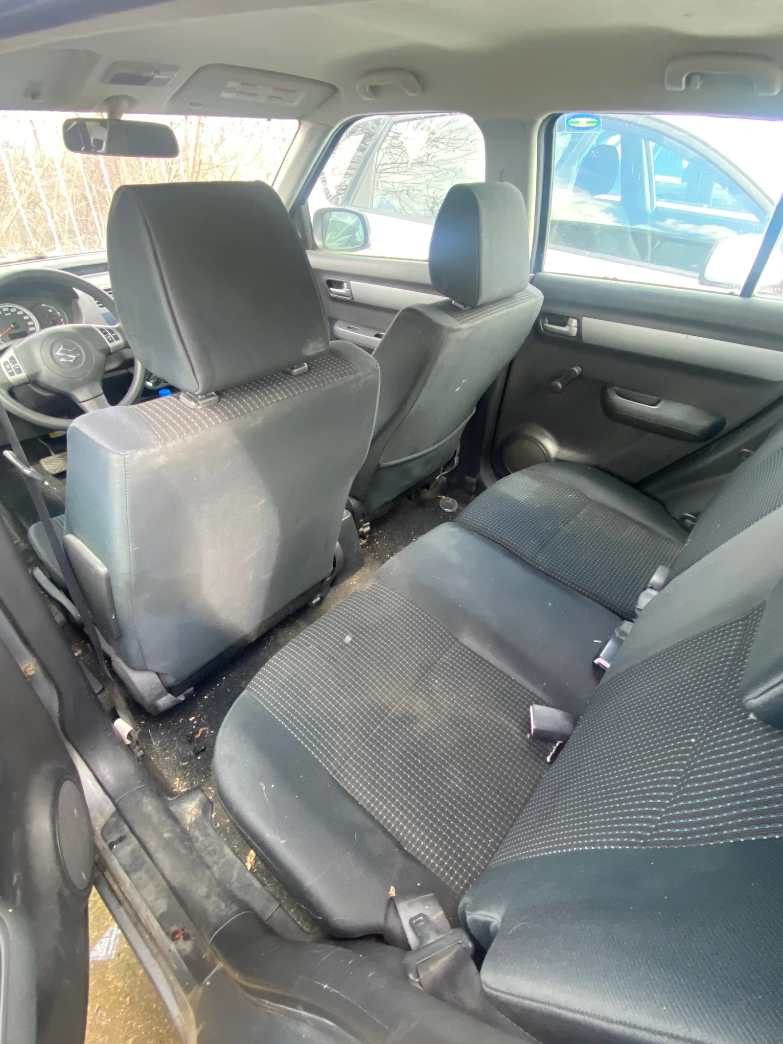 Suzuki Swift Цяла за части - изображение 5