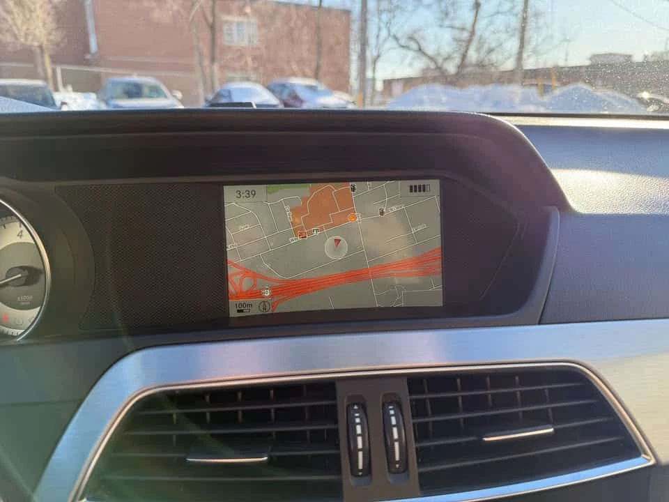 Mercedes-Benz C 350 4MATIC * AMG PACK* ПОДГРЕВИ* HARMON/KARDON* ПАНОРА, снимка 16 - Автомобили и джипове - 53836226