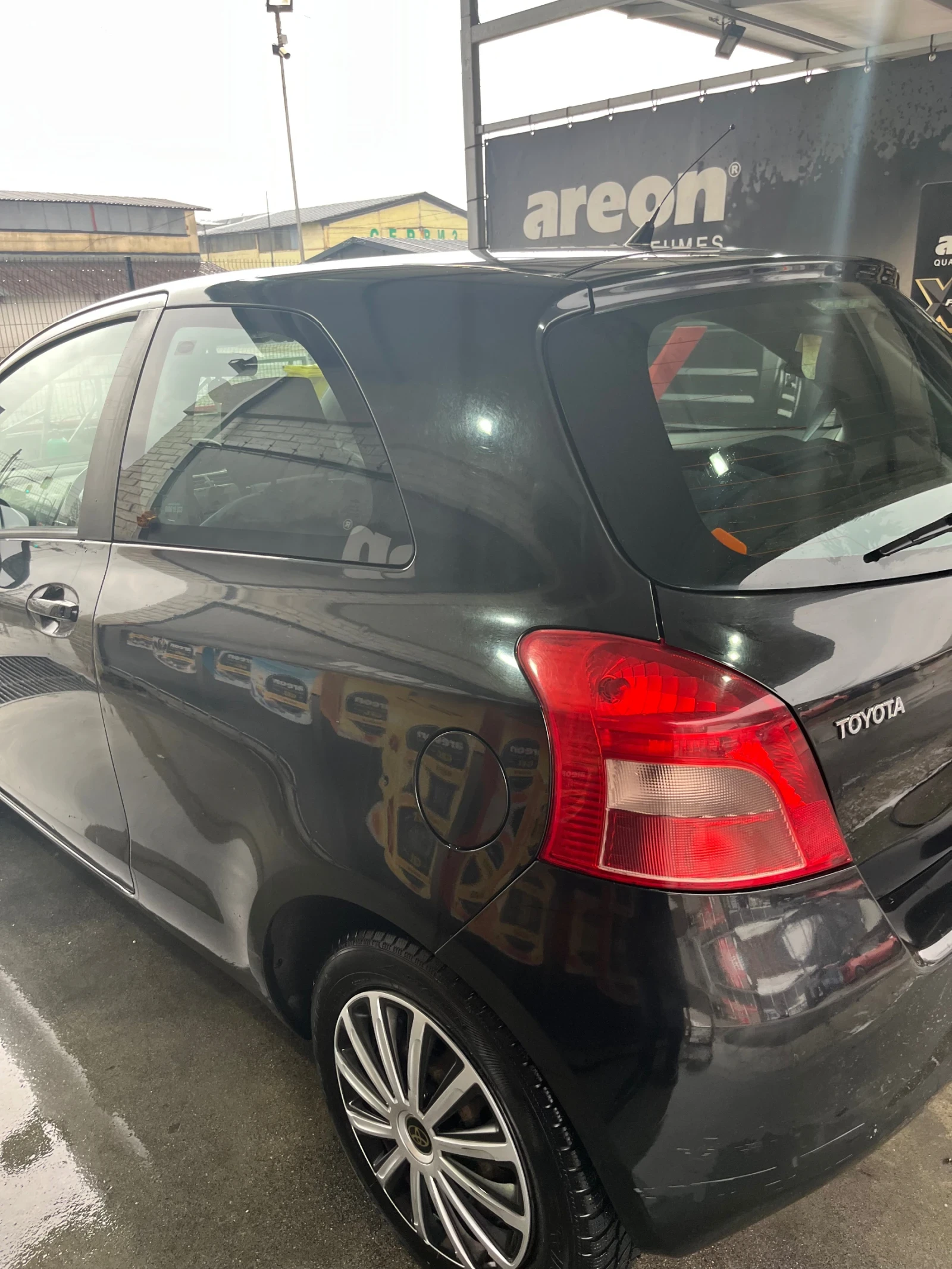 Toyota Yaris, снимка 4 - Автомобили и джипове - 54177875