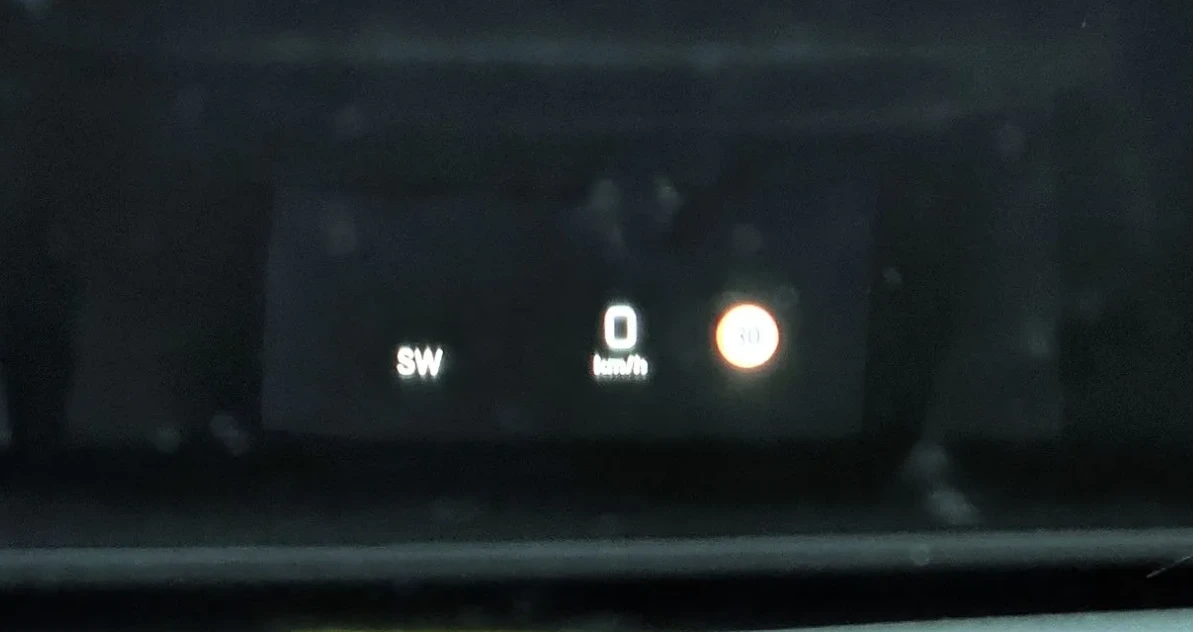 Mercedes-Benz E 220 d 4MATIC Exclusive, снимка 12 - Автомобили и джипове - 54367463