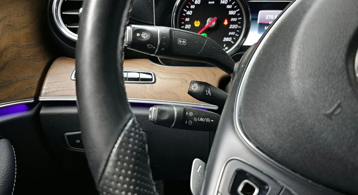 Mercedes-Benz E 220 d 4MATIC Exclusive, снимка 10 - Автомобили и джипове - 54367463