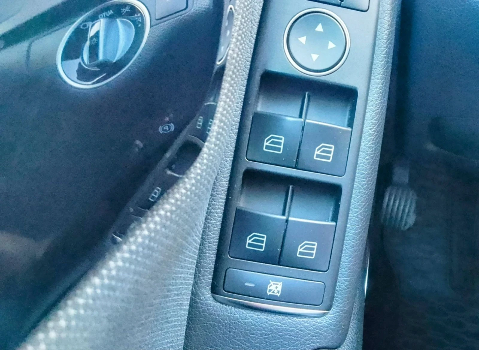 Mercedes-Benz C 250, снимка 15 - Автомобили и джипове - 54499984