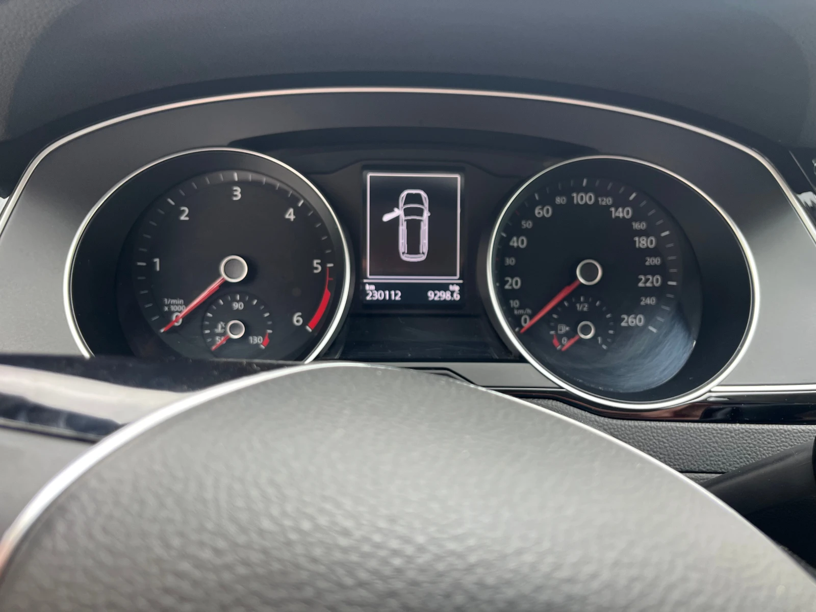VW Passat, снимка 10 - Автомобили и джипове - 54516529