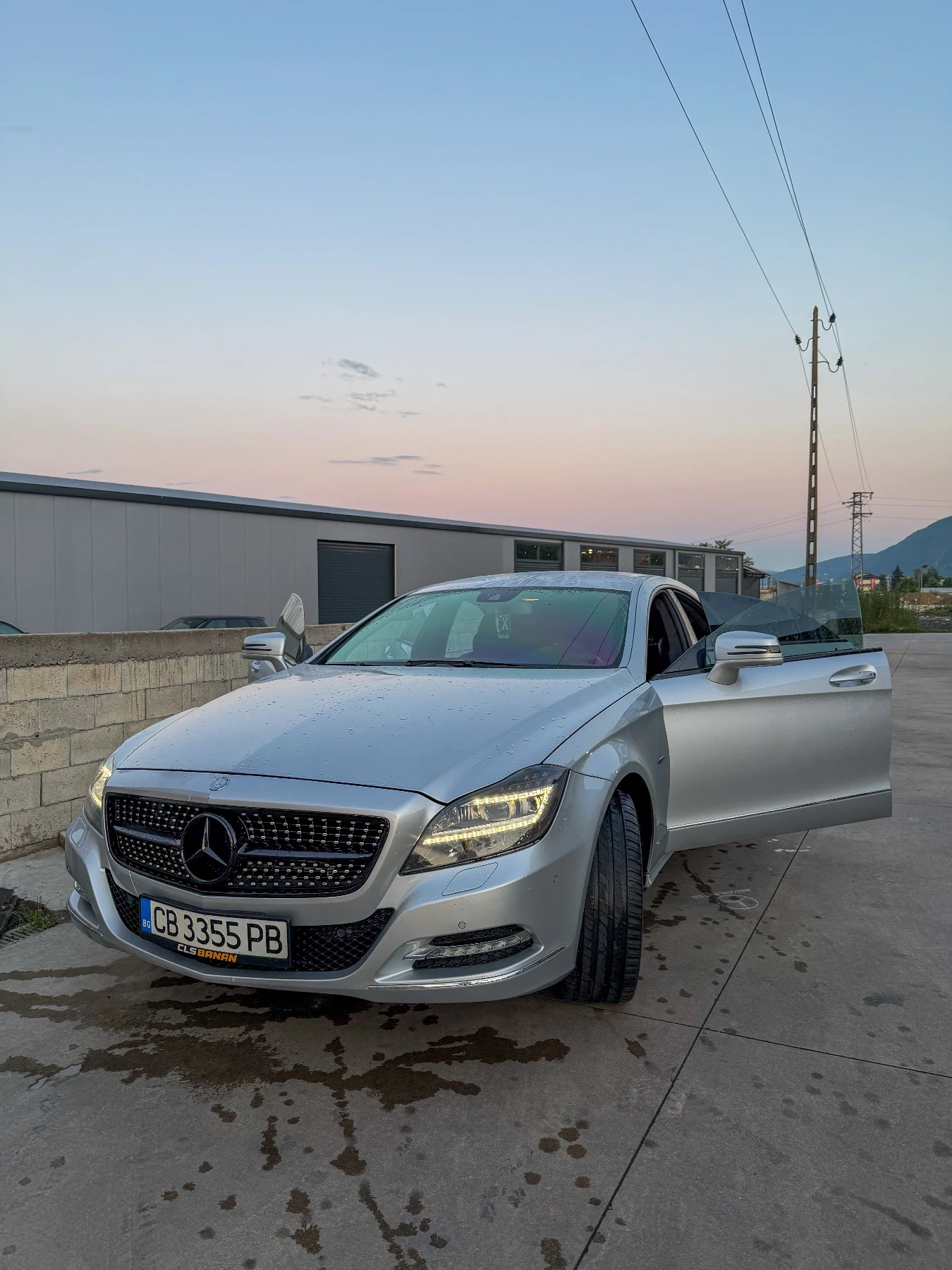 Mercedes-Benz CLS 350 AIRMATIC | HARMAN KARDON | 4 MATIC, снимка 4 - Автомобили и джипове - 55056899