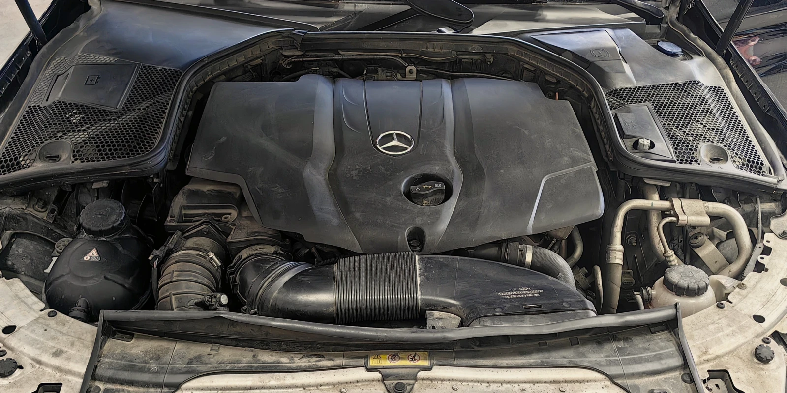 Mercedes-Benz C 220, снимка 17 - Автомобили и джипове - 54731633