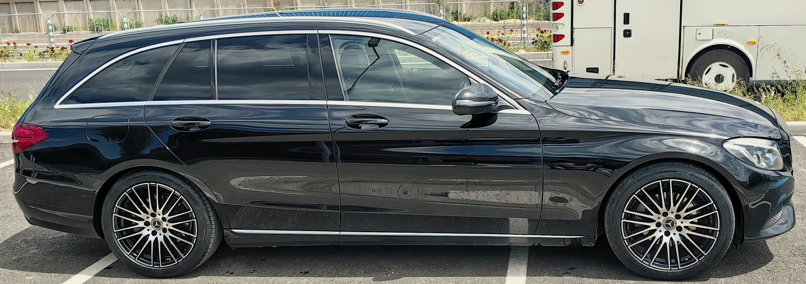 Mercedes-Benz C 220, снимка 5 - Автомобили и джипове - 54731633