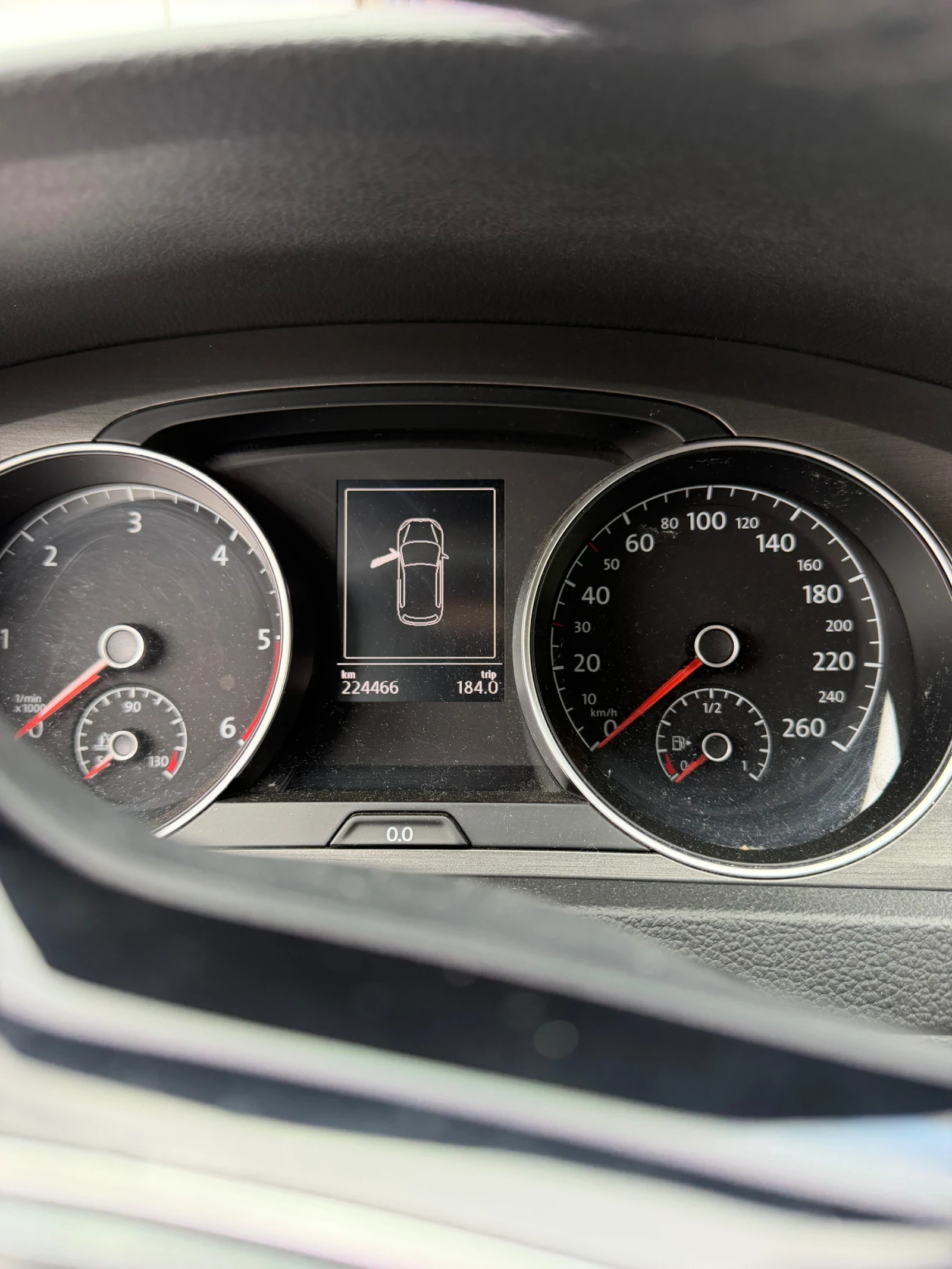 VW Golf 1.6D РЕВИЗИРАНА КУТИЯ, снимка 13 - Автомобили и джипове - 54944661