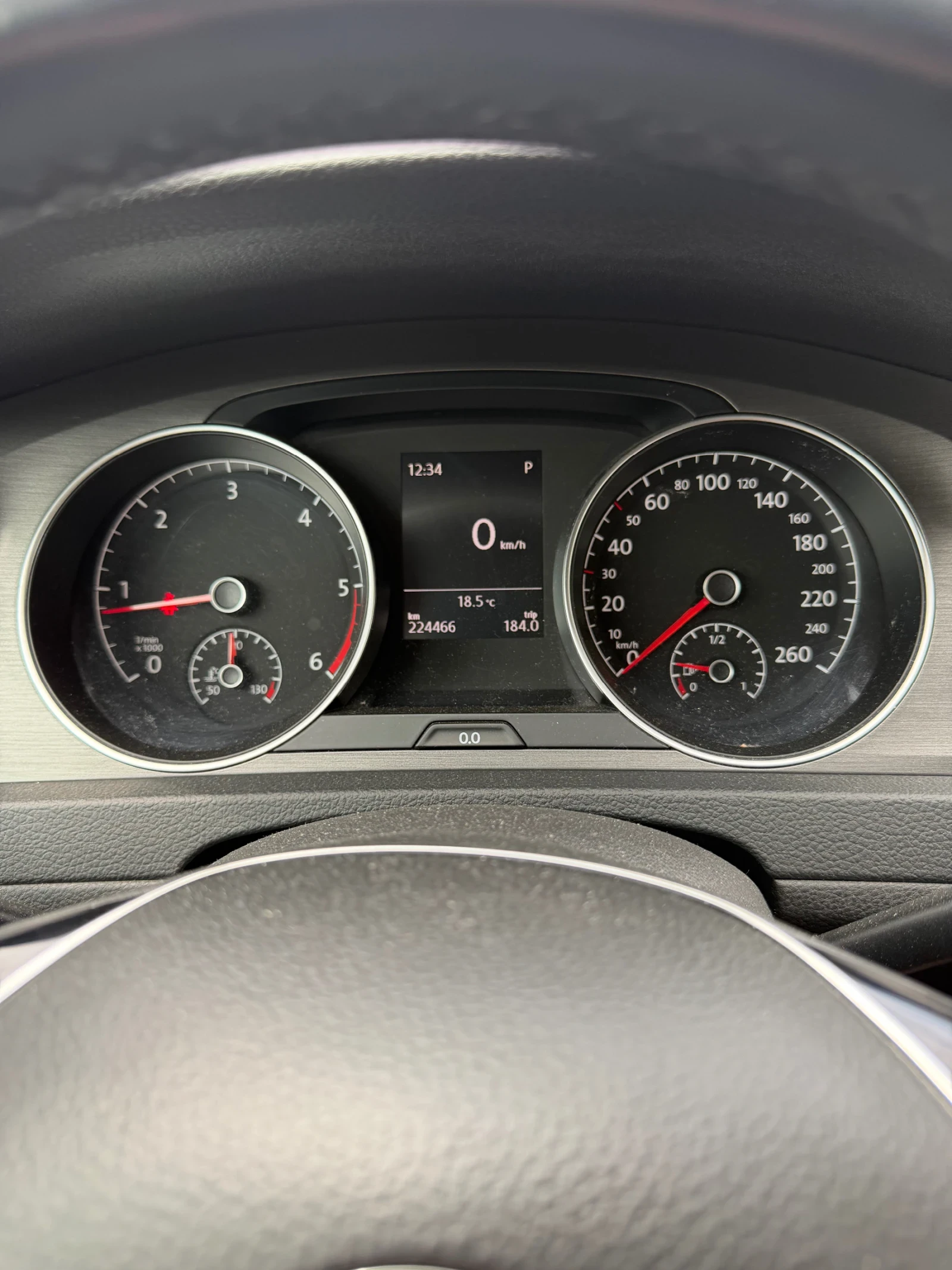 VW Golf 1.6D РЕВИЗИРАНА КУТИЯ, снимка 17 - Автомобили и джипове - 54944661