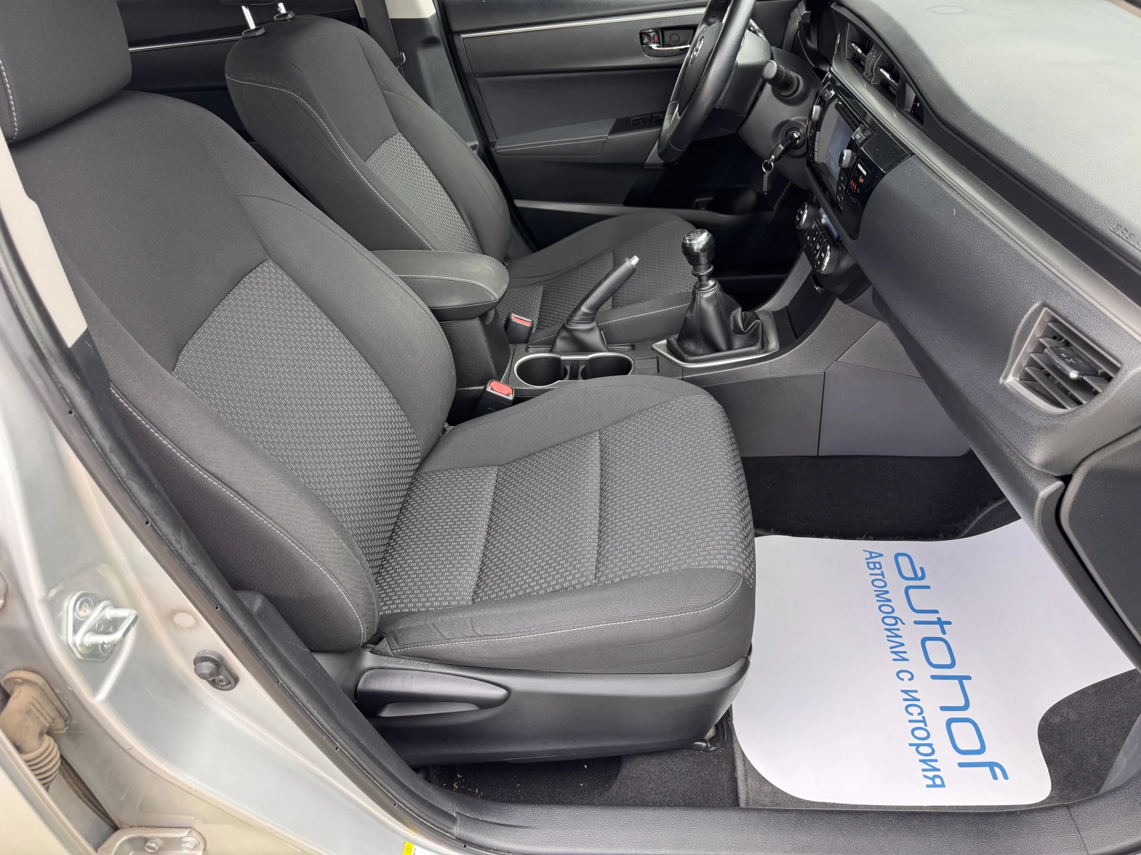 Toyota Corolla Active/1.6VVT-i/132k.c./6MT, снимка 9 - Автомобили и джипове - 55219887