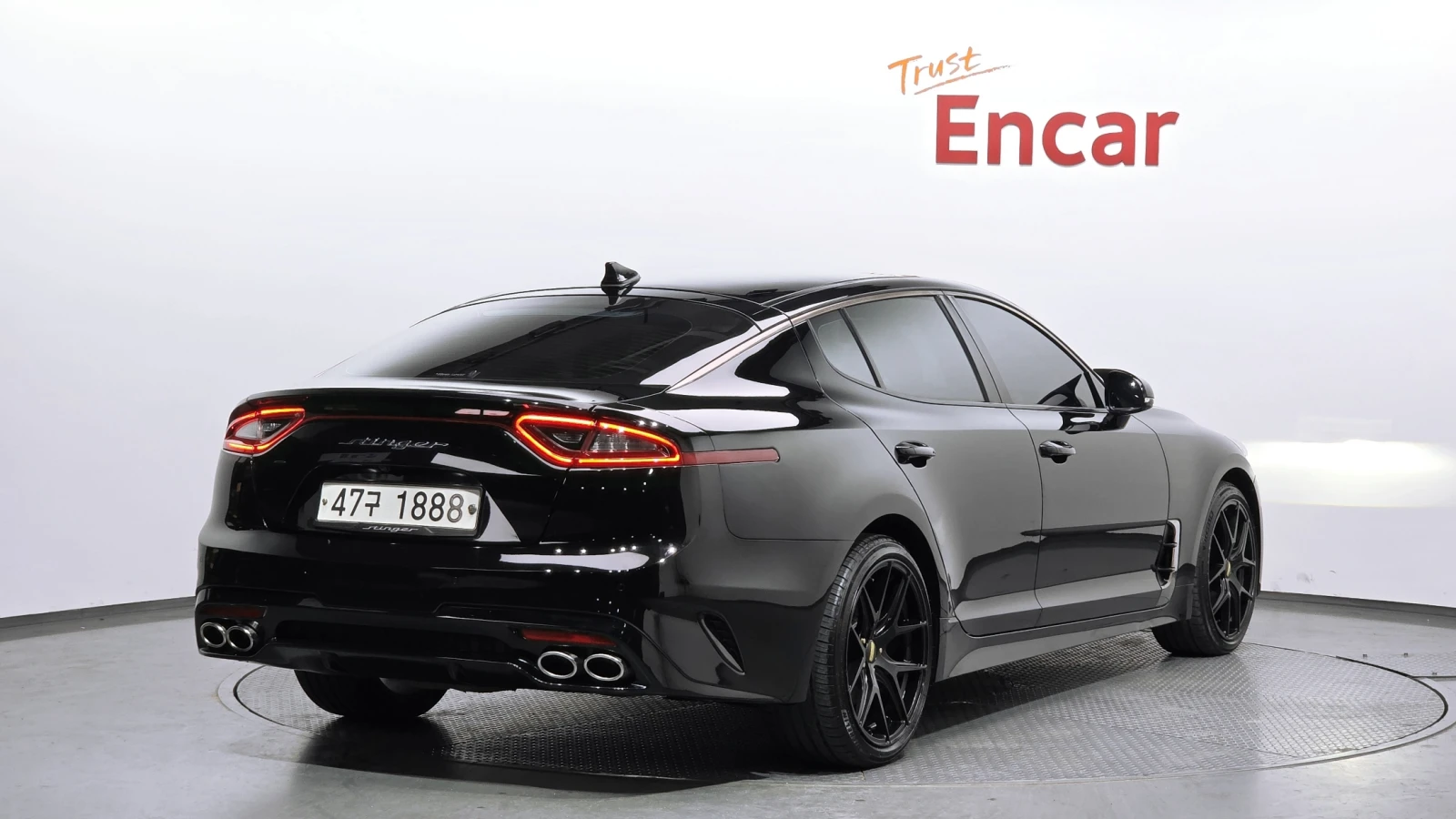 Kia Stinger 2.0* ПОДГРЕВ ВОЛАН* КРАЙНА ЦЕНА, снимка 2 - Автомобили и джипове - 55496159