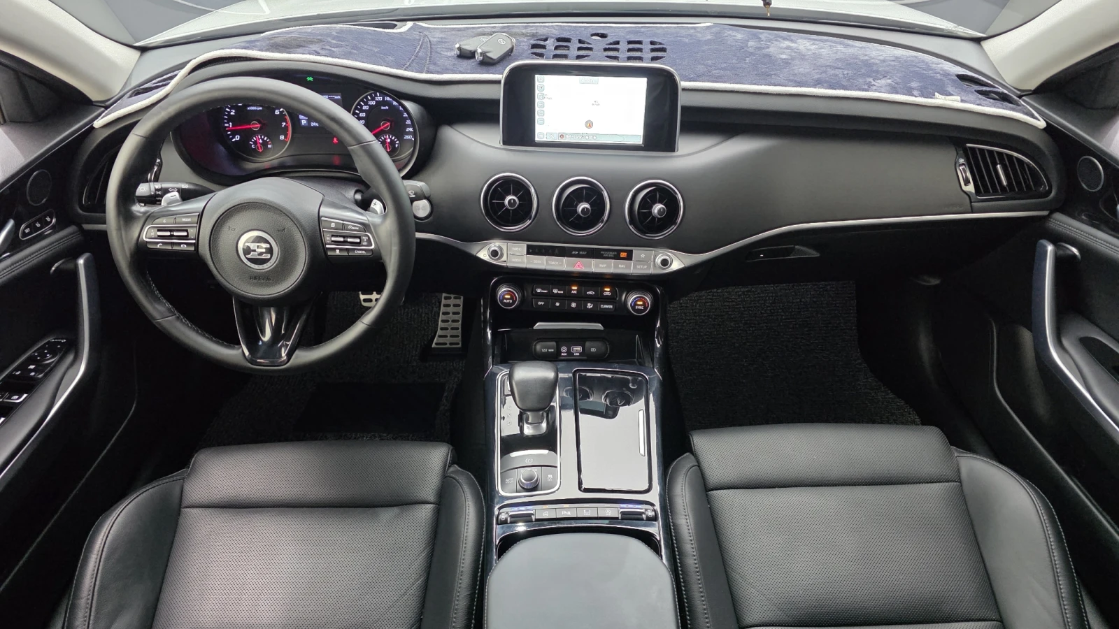 Kia Stinger 2.0* BLIND SPOT* ЕЛ. БАГАЖНИК* HUD* КРАЙНА ЦЕНА, снимка 7 - Автомобили и джипове - 55496159